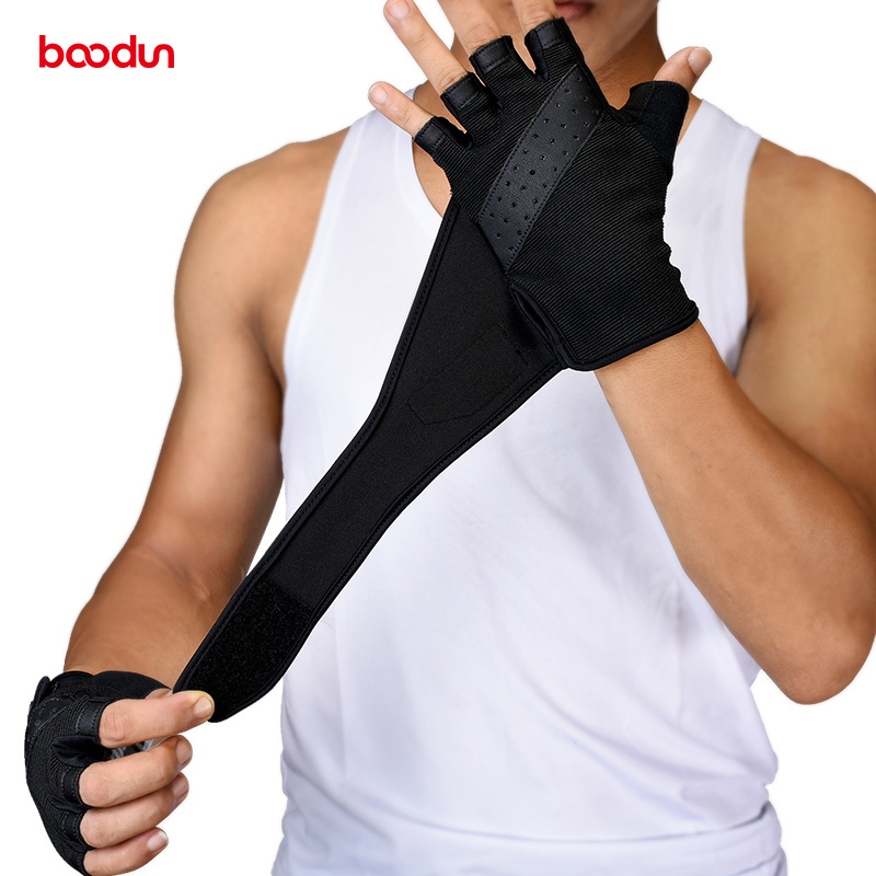 Fitness gloves to be or not to be it is a question