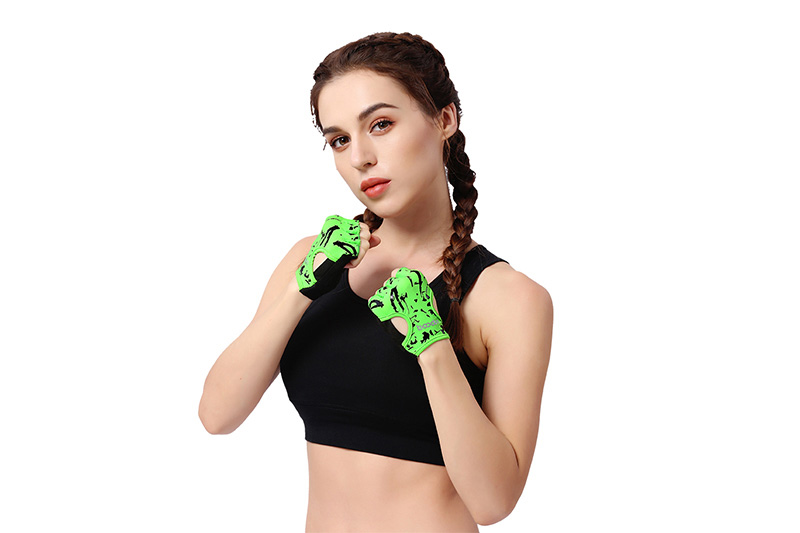 Is it hypocritical to wear gloves for fitness