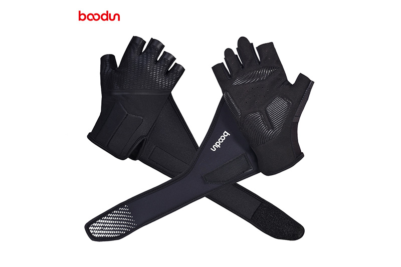 What fitness gloves do you wear for different fitness programs